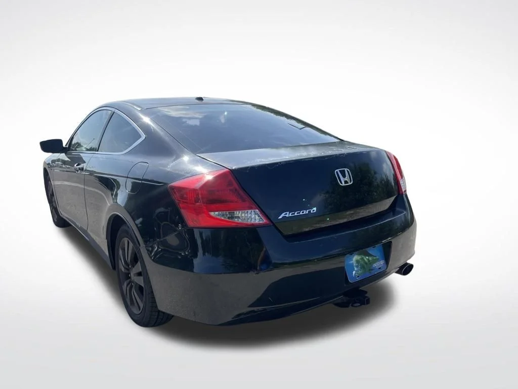 Used 2011 Black Honda EX-L image 5
