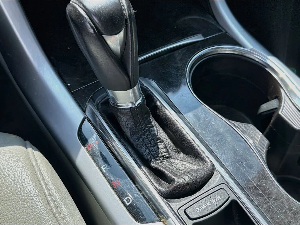 Used 2018  Acura 2.4L image 17