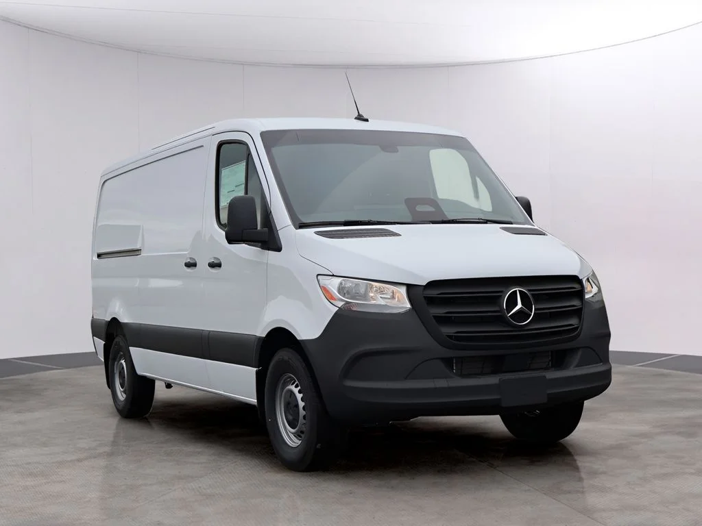 New 2026 Arctic White Mercedes-Benz Cargo 144 WB image 3
