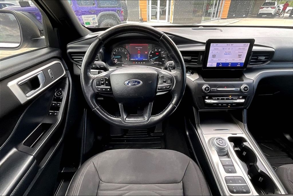 Used 2020 White Ford XLT image 5