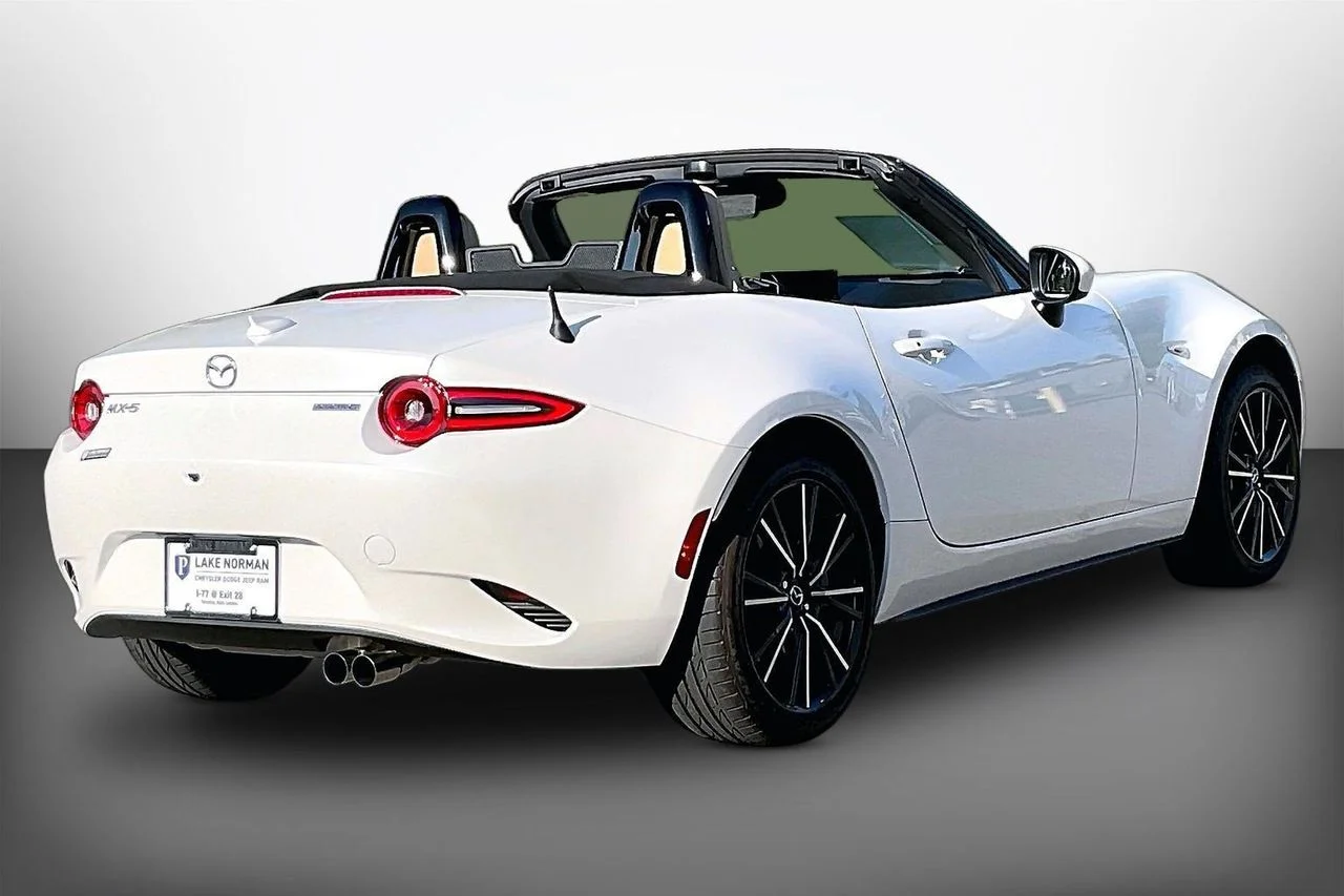 Certified Used 2024 White Mazda Grand Touring image 8
