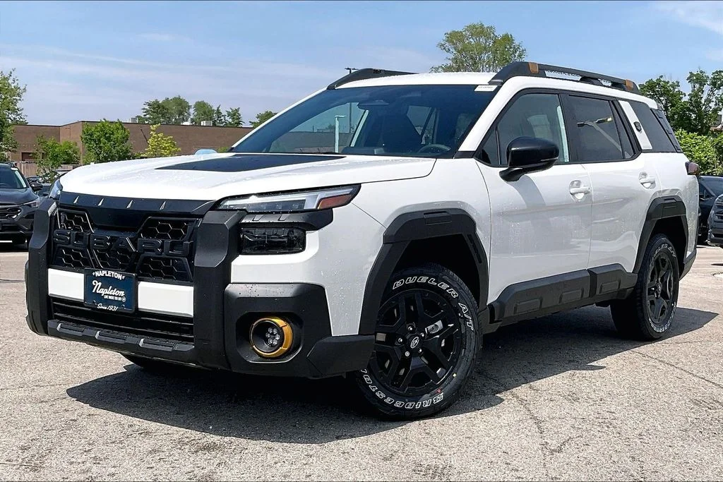 New 2026 CRYSTAL WHITE PEARL Subaru Wilderness image 3