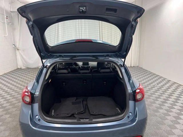 Used 2016 Blue Mazda i Grand Touring image 8