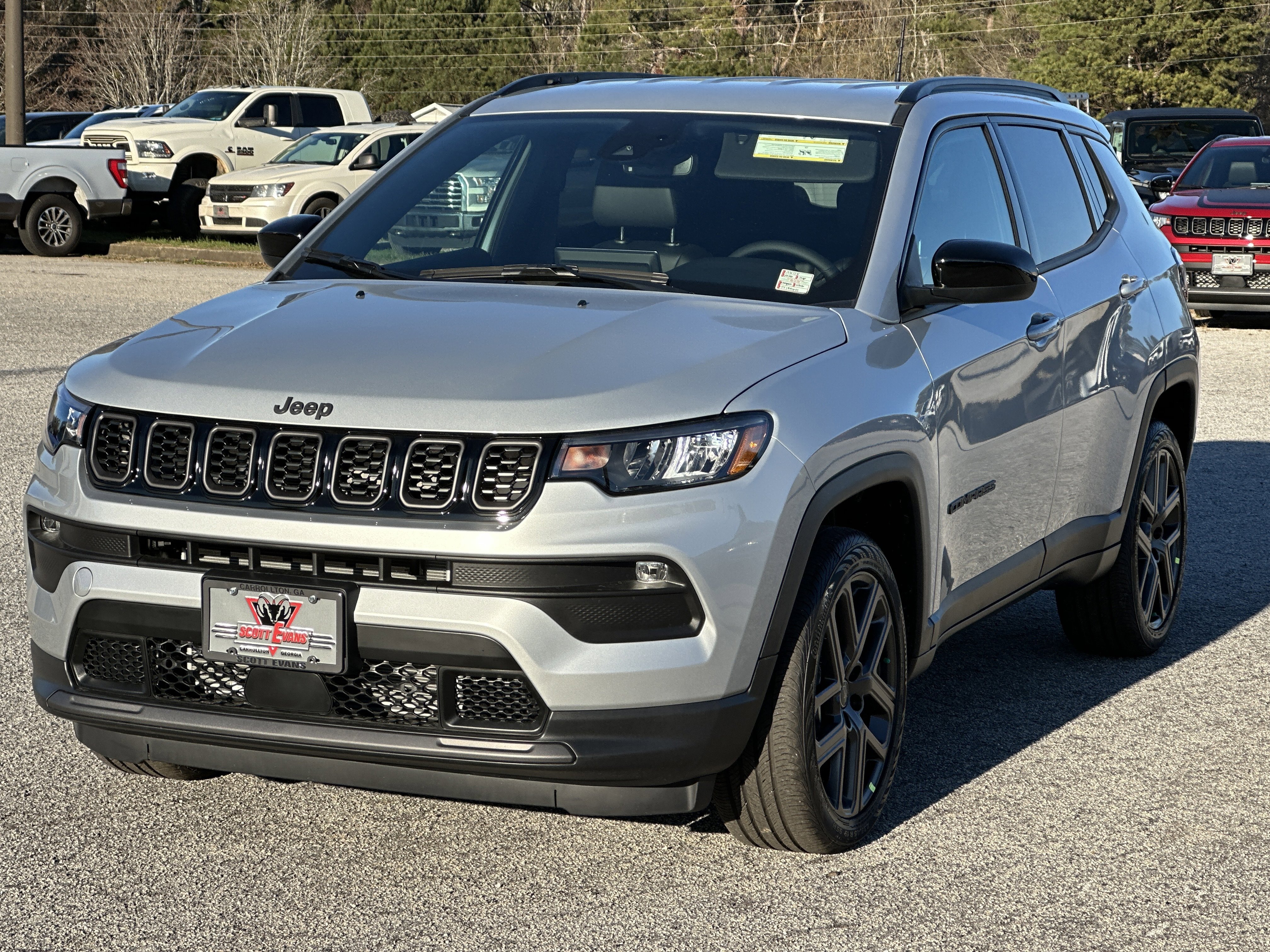 New 2026 Silver Zynith Metallic Clear-Coat Exterior Paint Jeep Latitude Altitude image 4