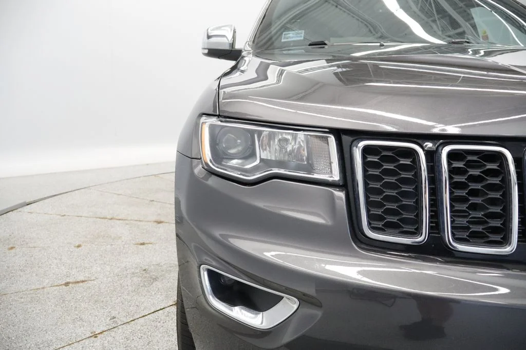 Certified Used 2020 Gray Jeep Limited image 14