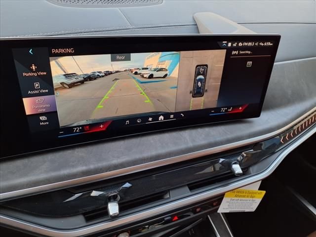 2025 BMW X7 40i - Photo 9