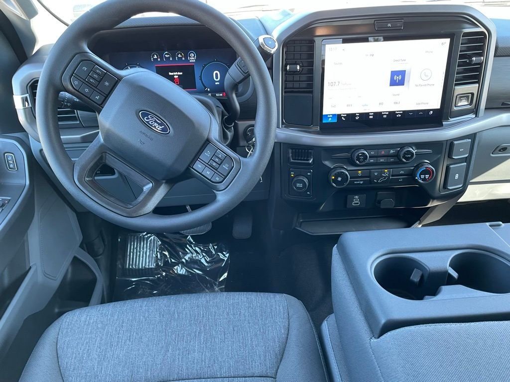 New 2026 Agate Black Metallic Ford XLT image 7