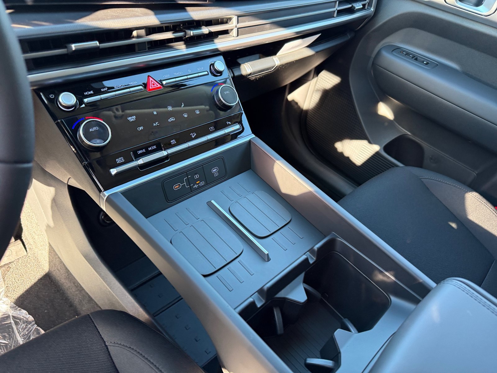 New 2026 Ecotronic Gray Hyundai SE image 13