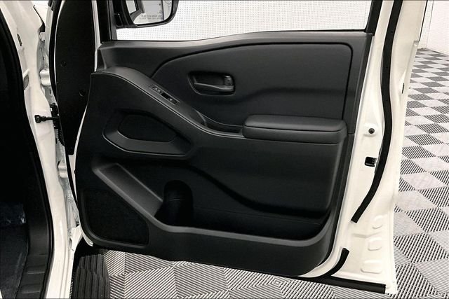 New 2026 Glacier White Nissan SV image 33