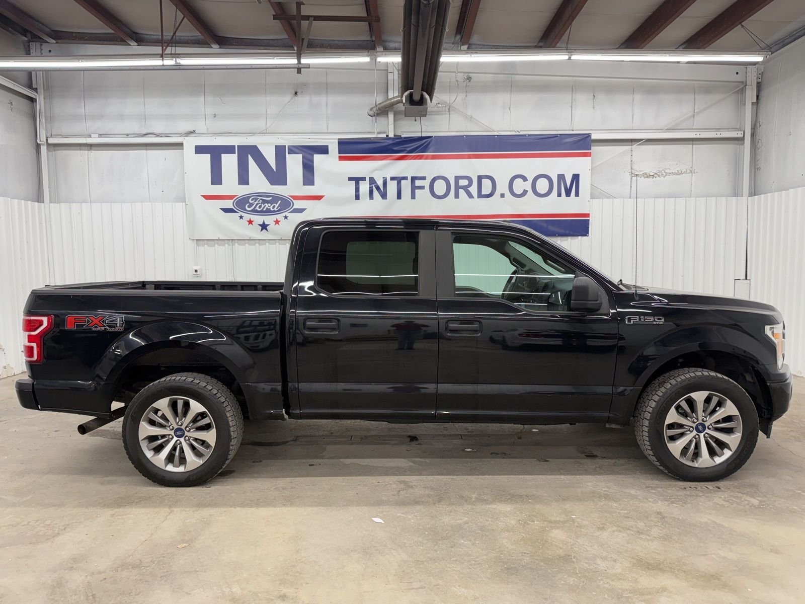 Shadow Black 2018 Ford F-150 XL SuperCrew 4WD Pickup Truck Four-Wheel Drive