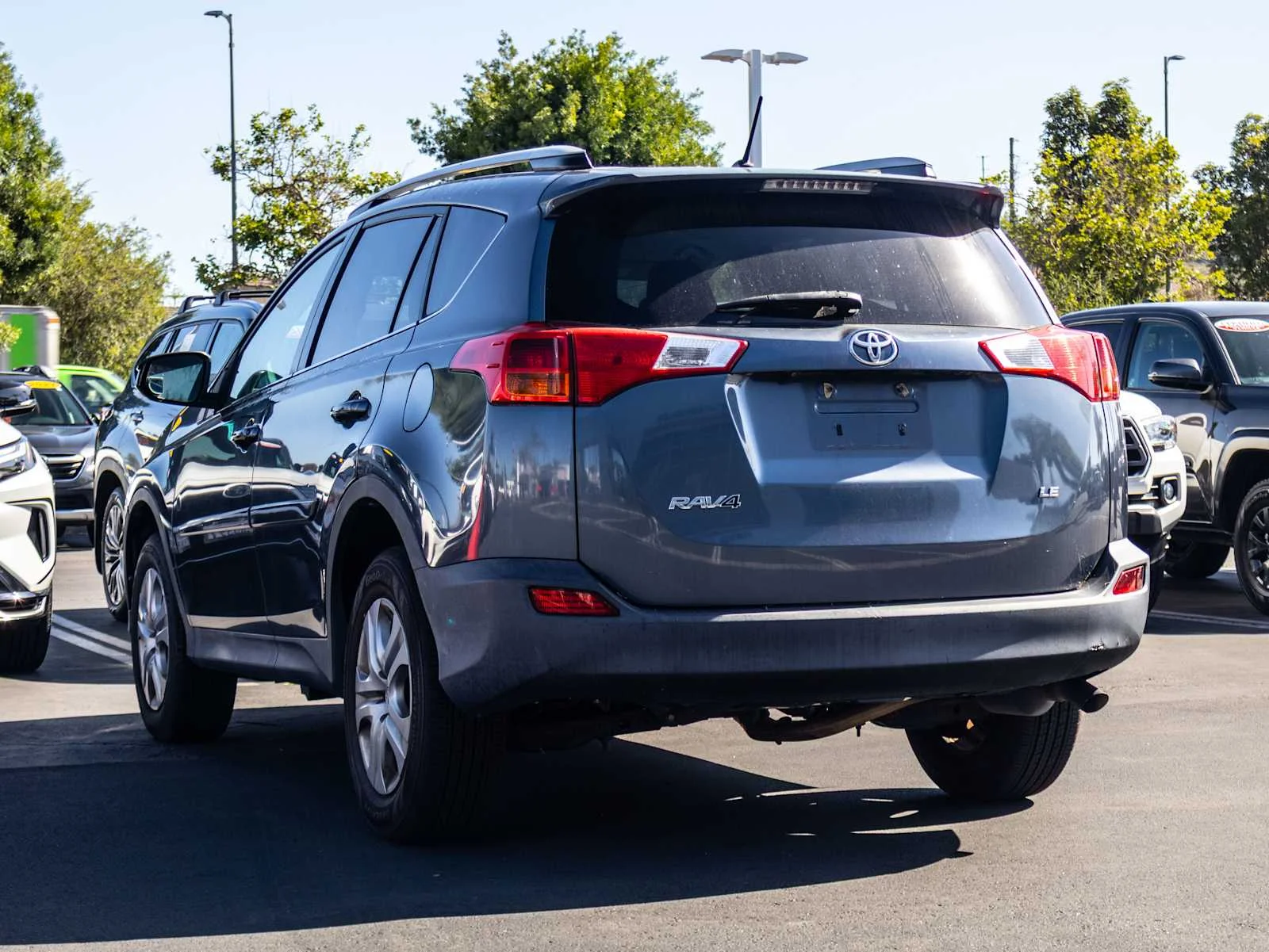Used 2013 Shoreline Blue Pearl Toyota LE image 4