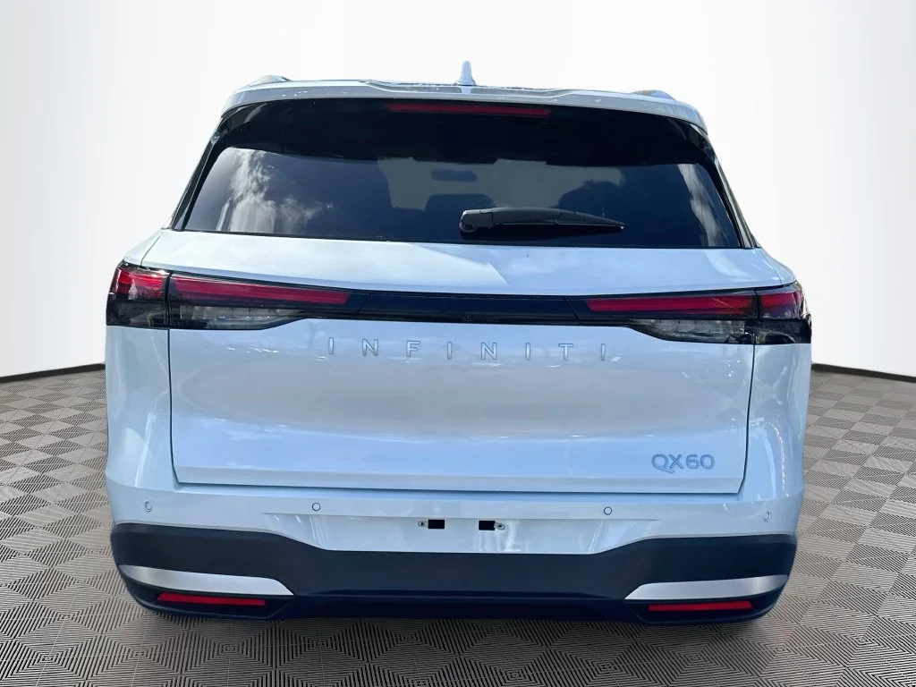 New 2027 White INFINITI LUXE image 6