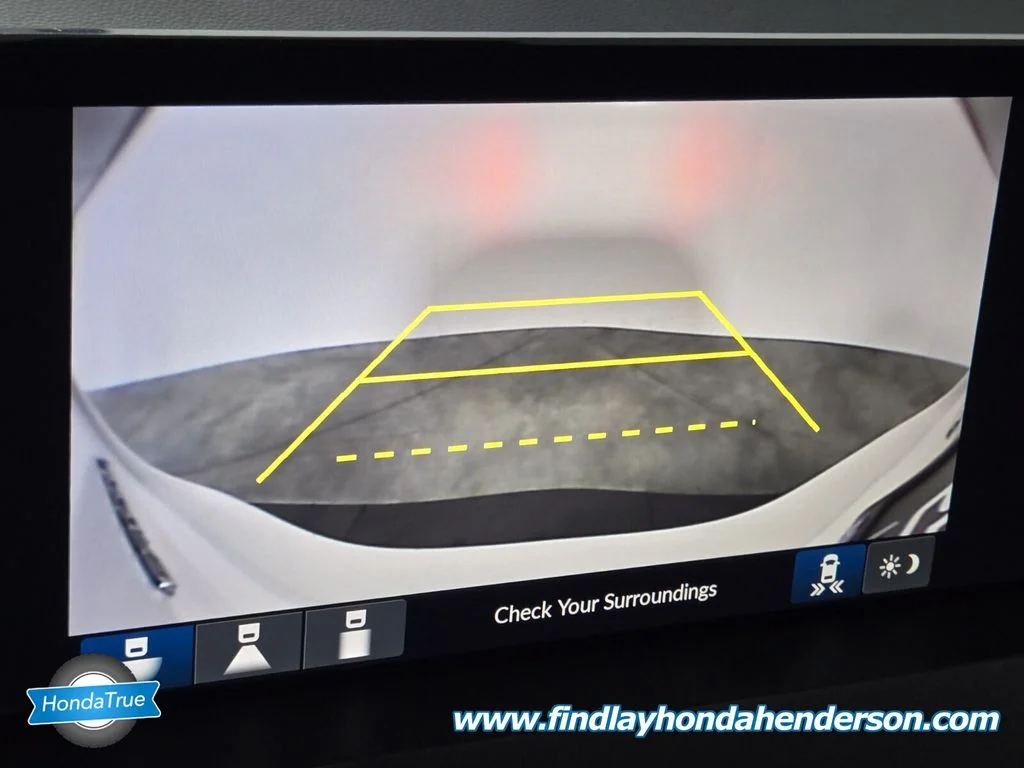 Certified Used 2023 Platinum White Pearl Honda Sport image 29