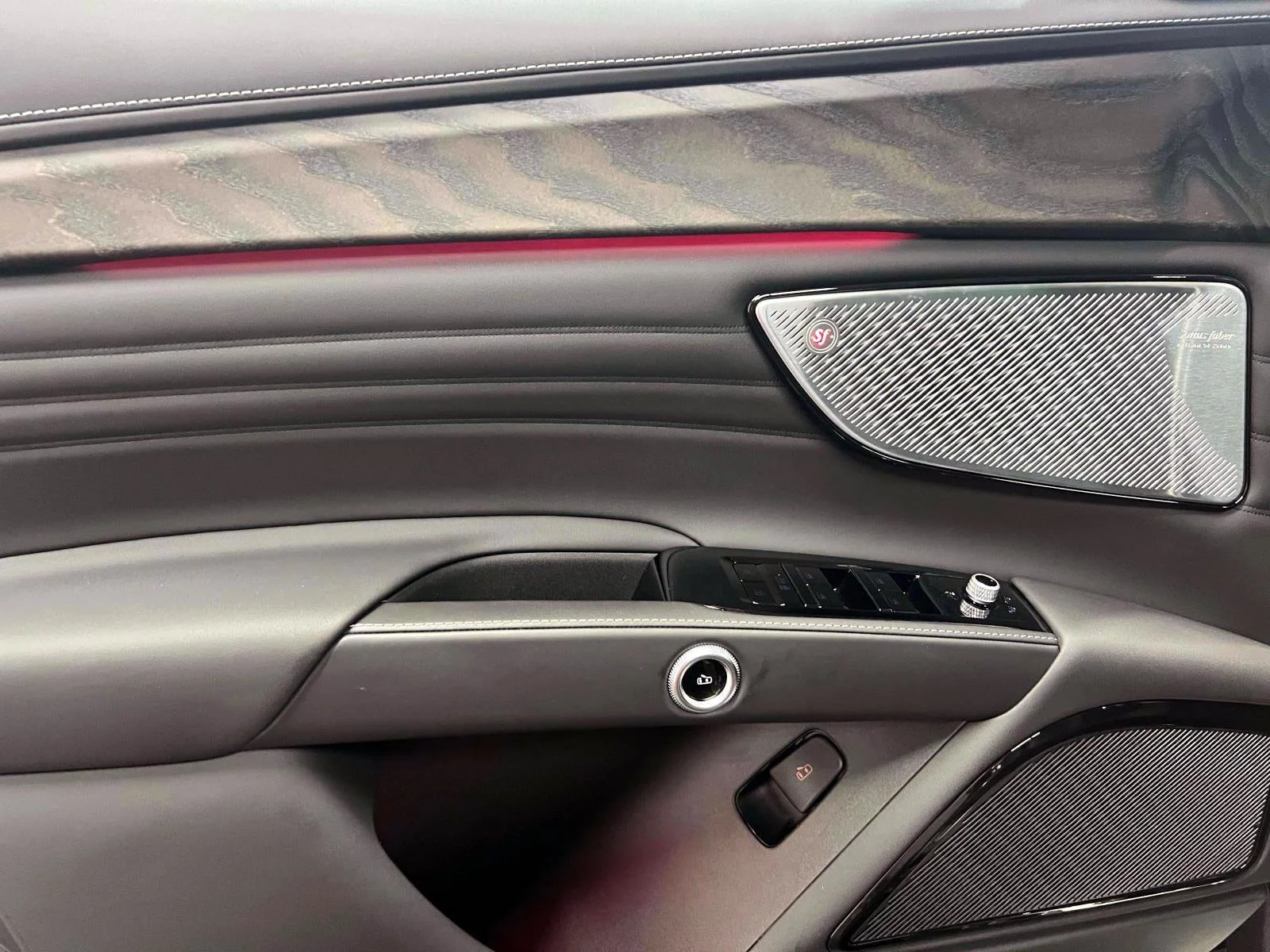 Used 2025 Gray Maserati  image 16