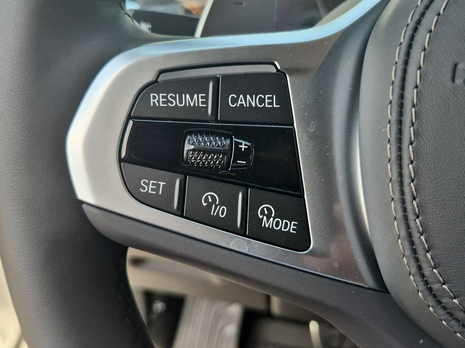 2026 BMW X5 50e - Photo 24