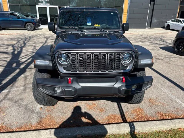 Certified Used 2024 Granite Crystal Metallic Clearcoat Jeep Rubicon image 2