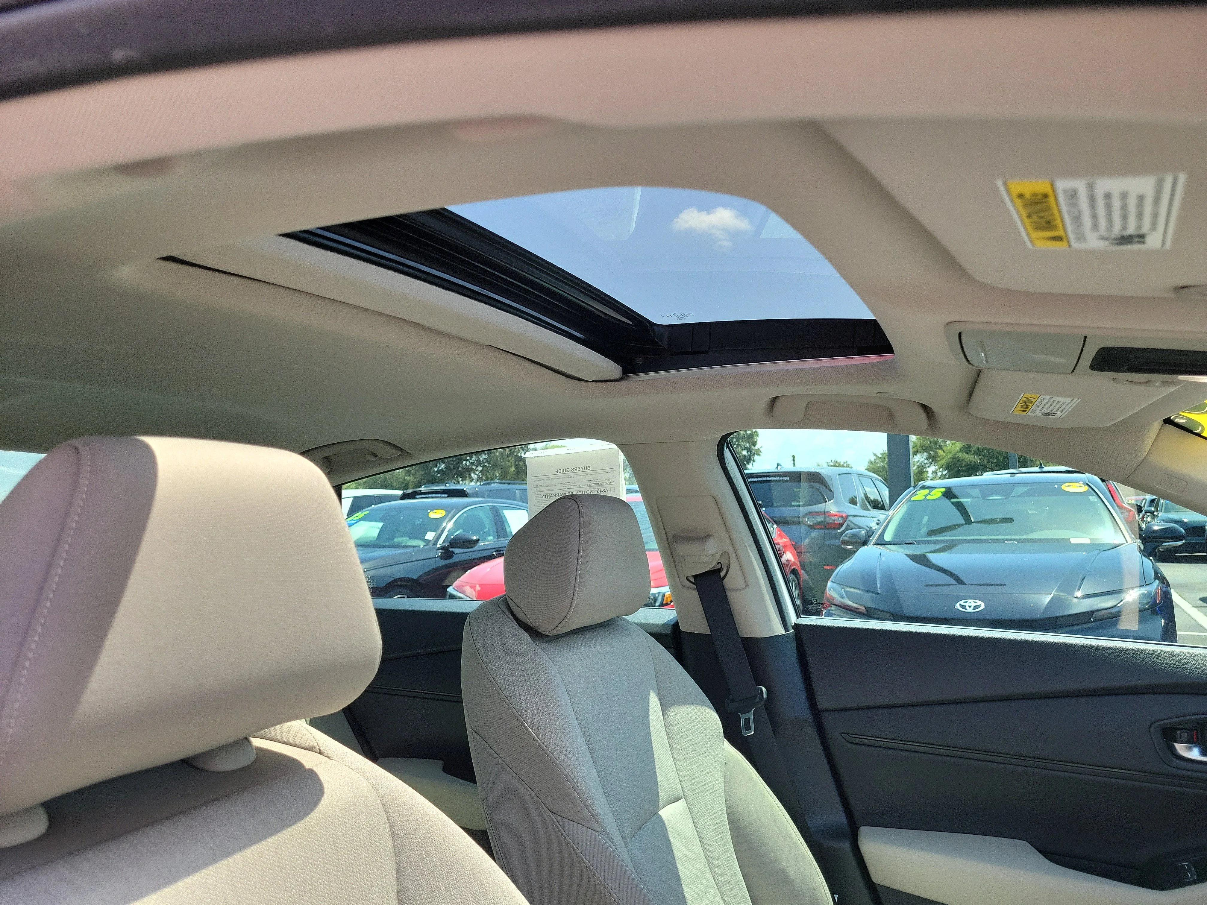 2025 Honda Accord SE - Photo 9
