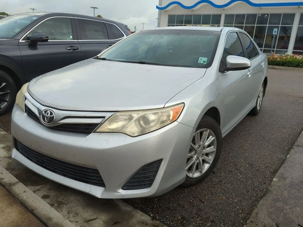 2012 Toyota Camry 2.5 Auto LE's photo