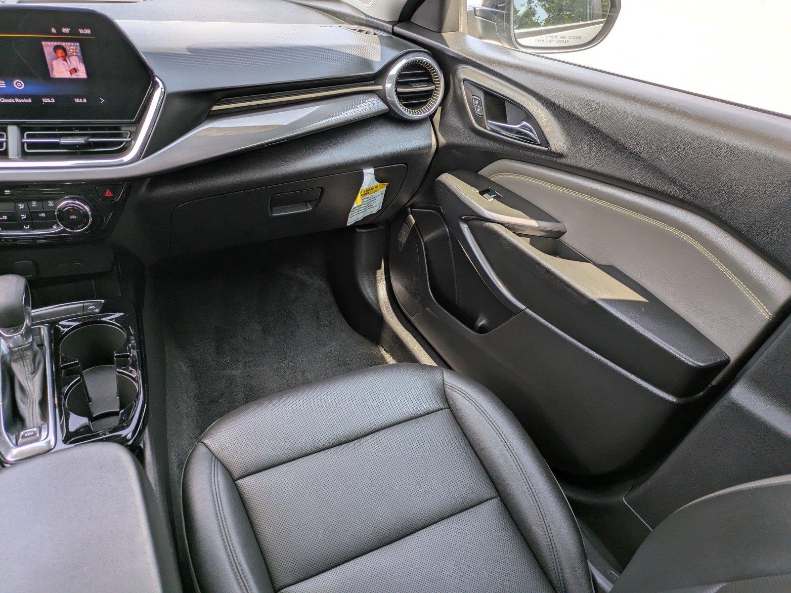 Used 2025 Sterling Gray Metallic Chevrolet ACTIV image 17