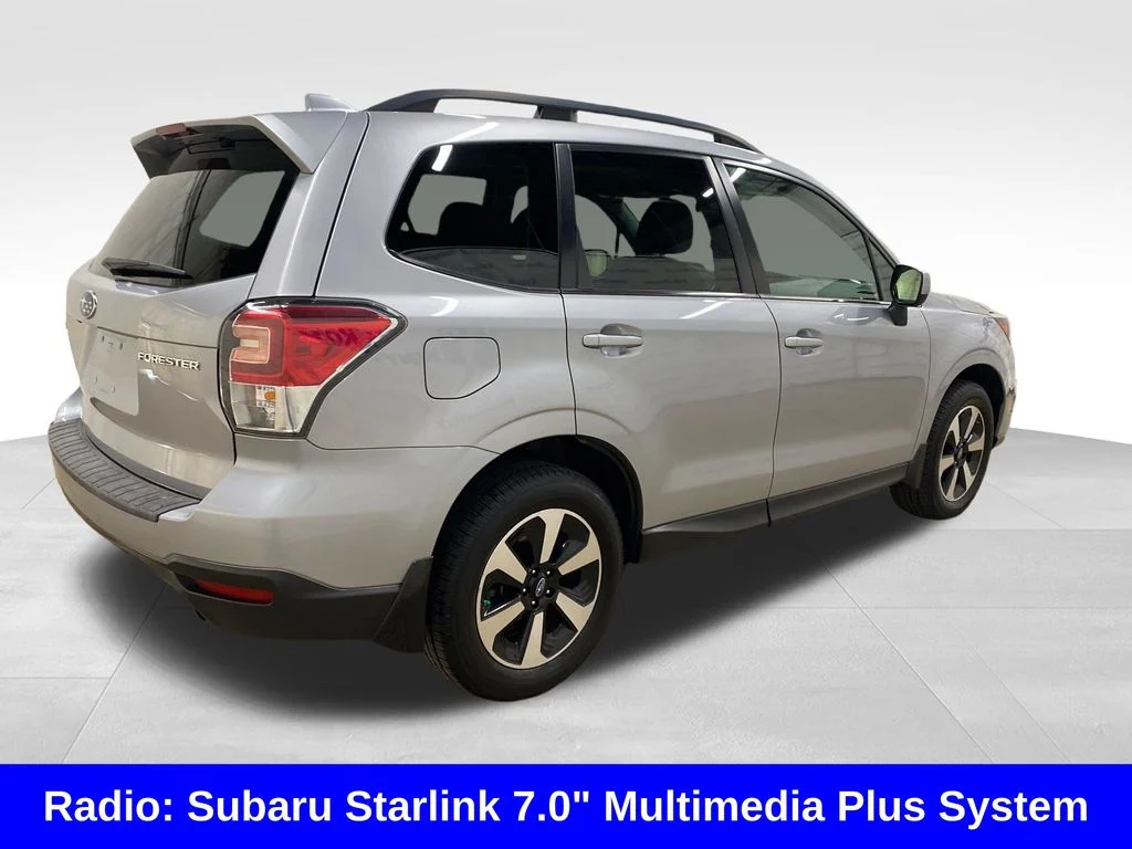 Used 2018 Silver Subaru 2.5i Limited image 3