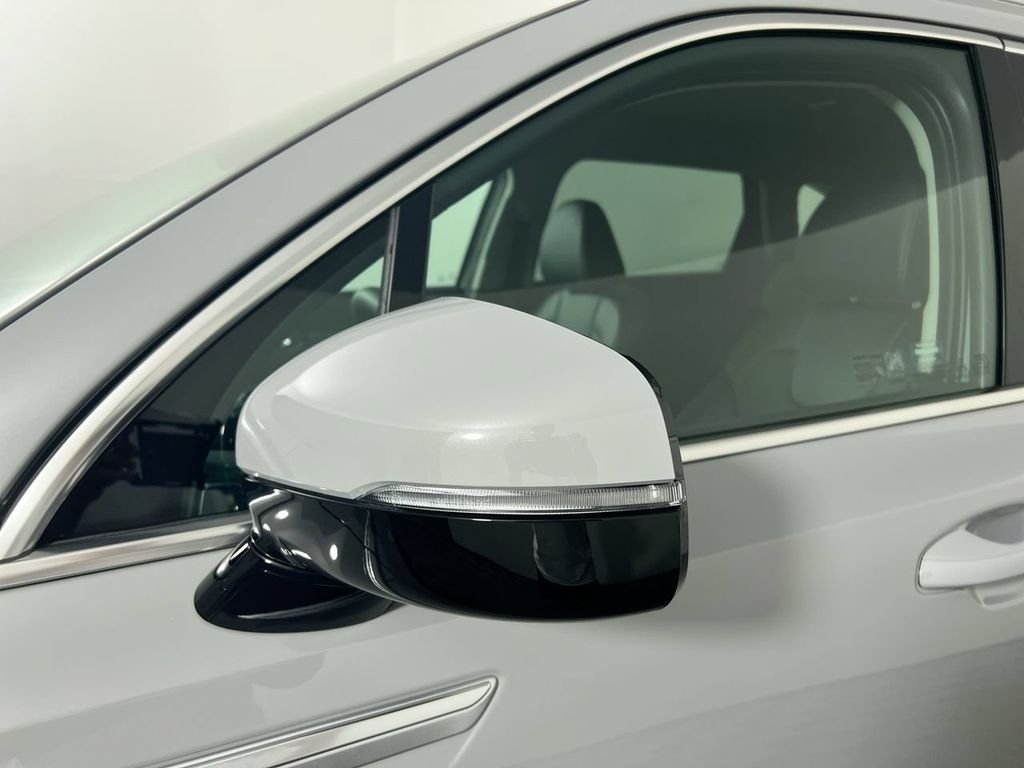 New 2026 Wolf Gray Kia EX image 12