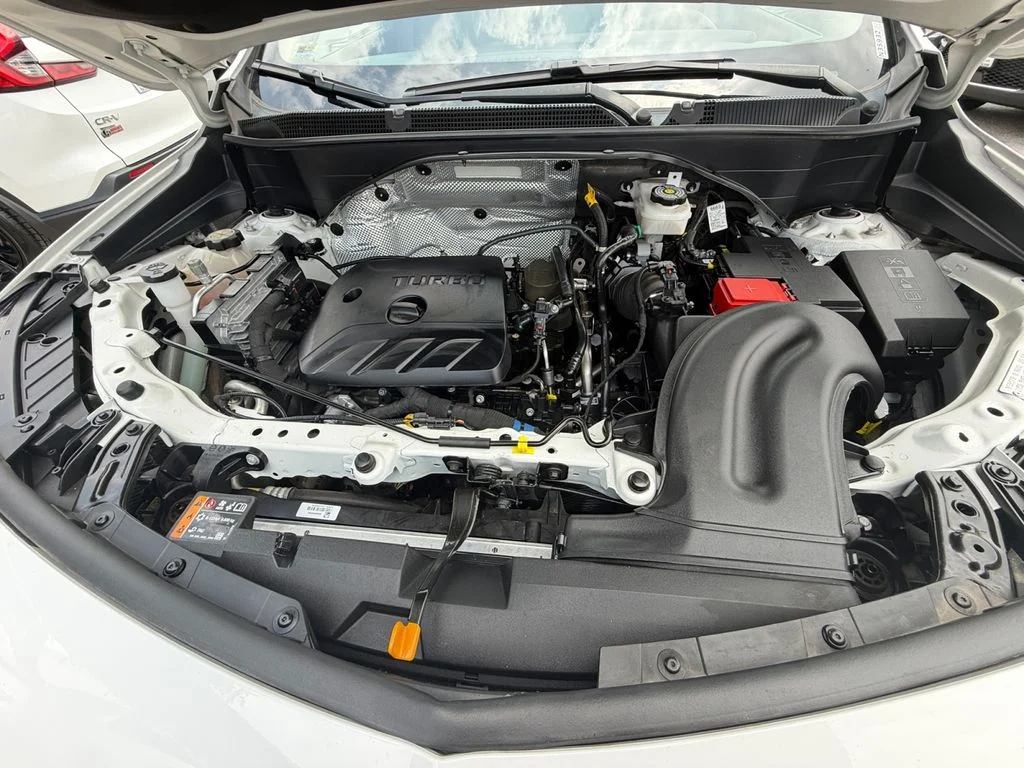 Used 2025 White Buick Preferred image 20
