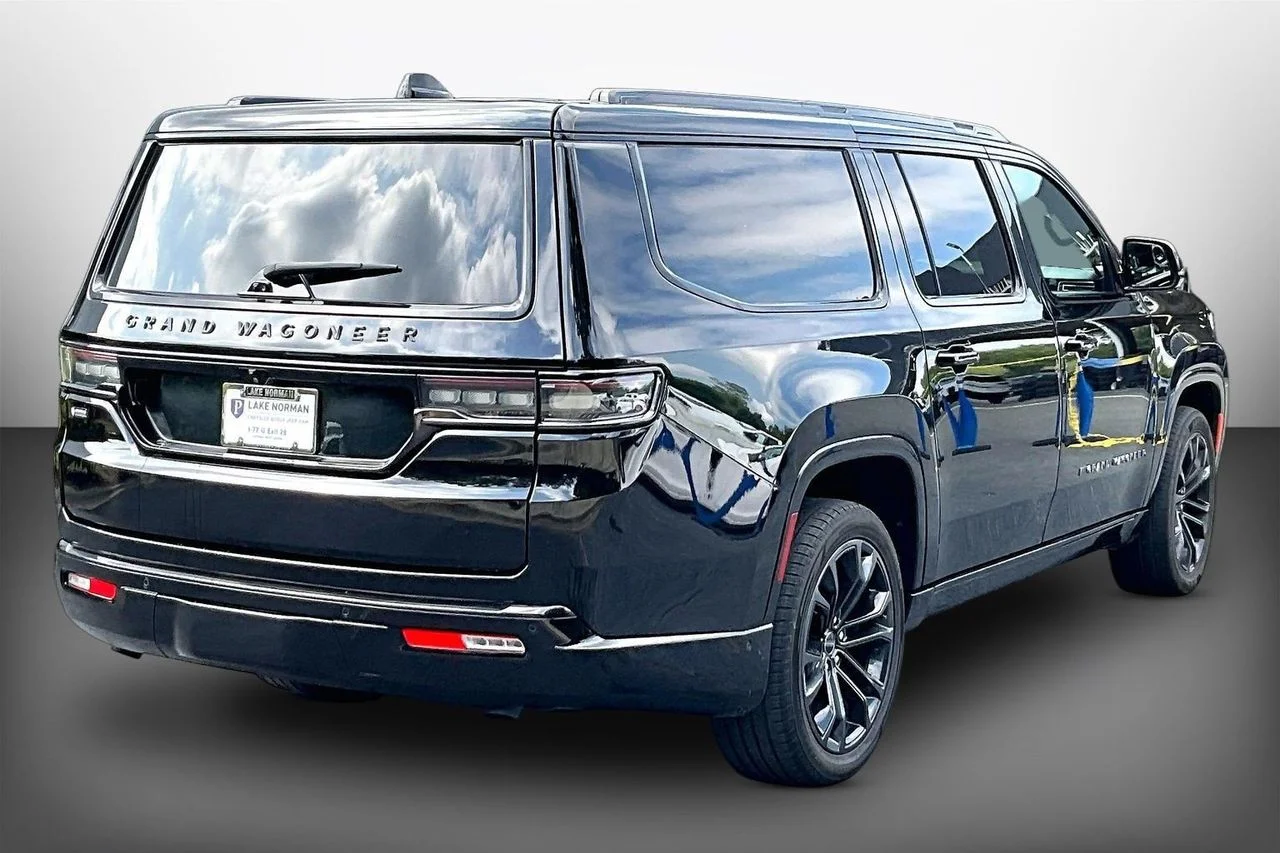 Used 2024 Black Jeep Series II image 8