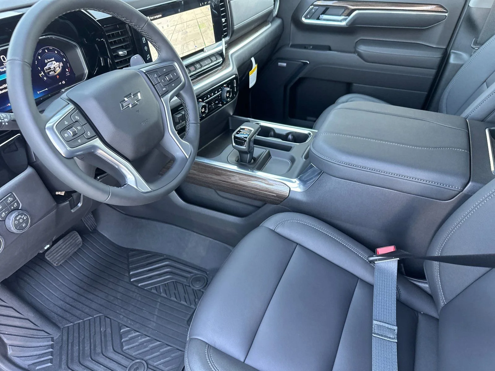 2026 Chevrolet Silverado 1500 LT Trail Boss - Photo 10