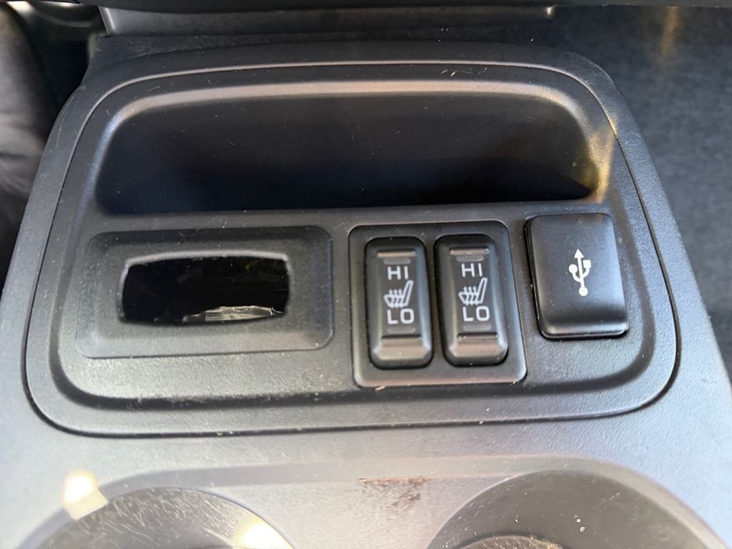 Used 2024 Black Mitsubishi SE image 29