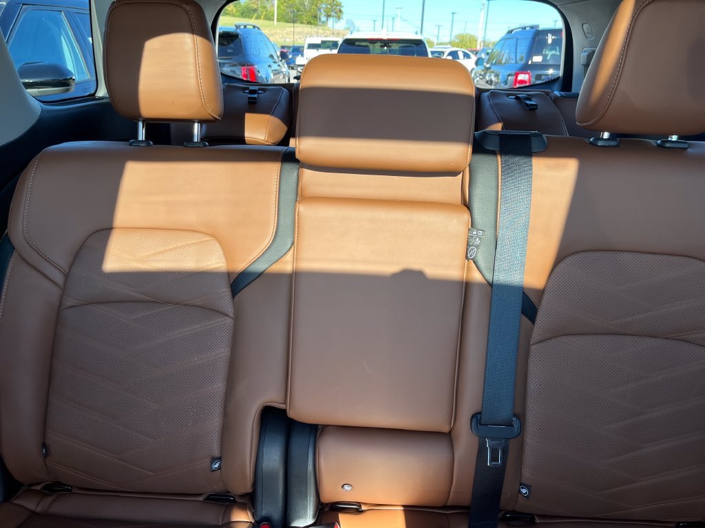 Used 2024 Silver Nissan Platinum image 23