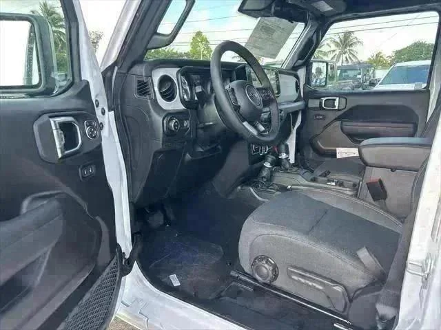 2025 Jeep Gladiator Sport S - Photo 9