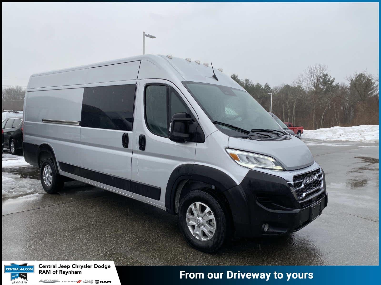 2025 RAM ProMaster 3500 SLT PLUS 159" WB High Roof Ext's photo