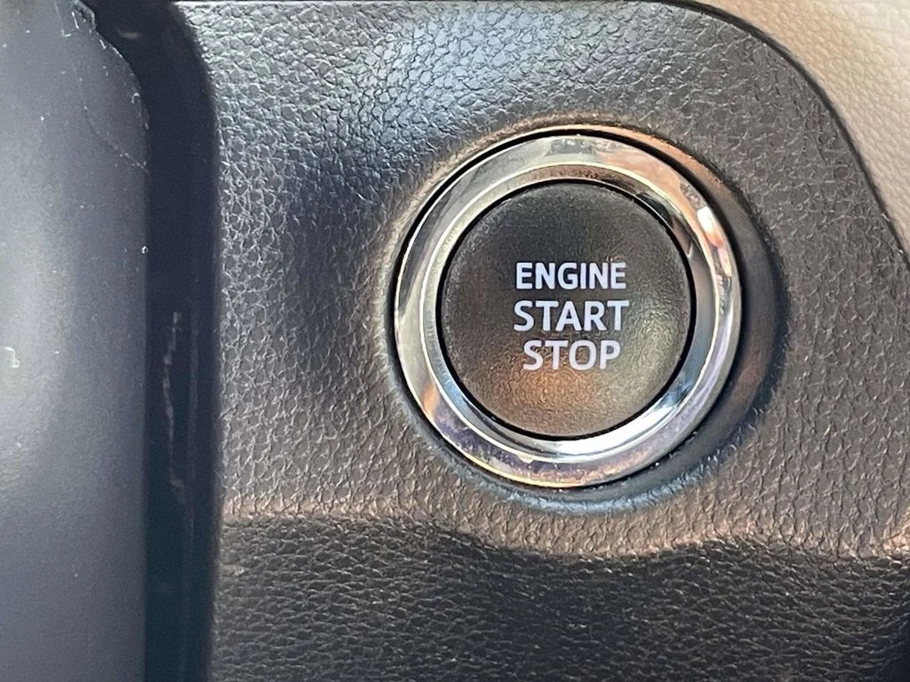 Used 2021 Blue Toyota XLE Premium image 34
