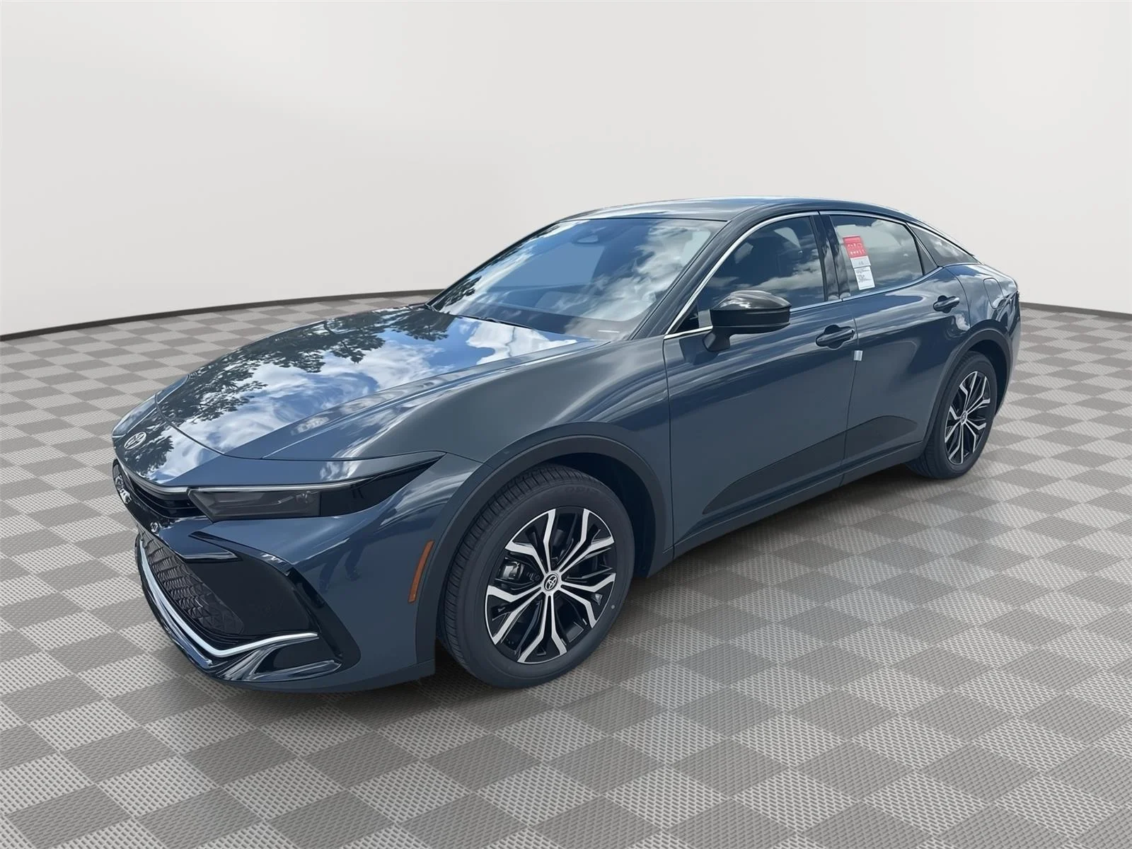 2026 Toyota Crown XLE AWD's photo
