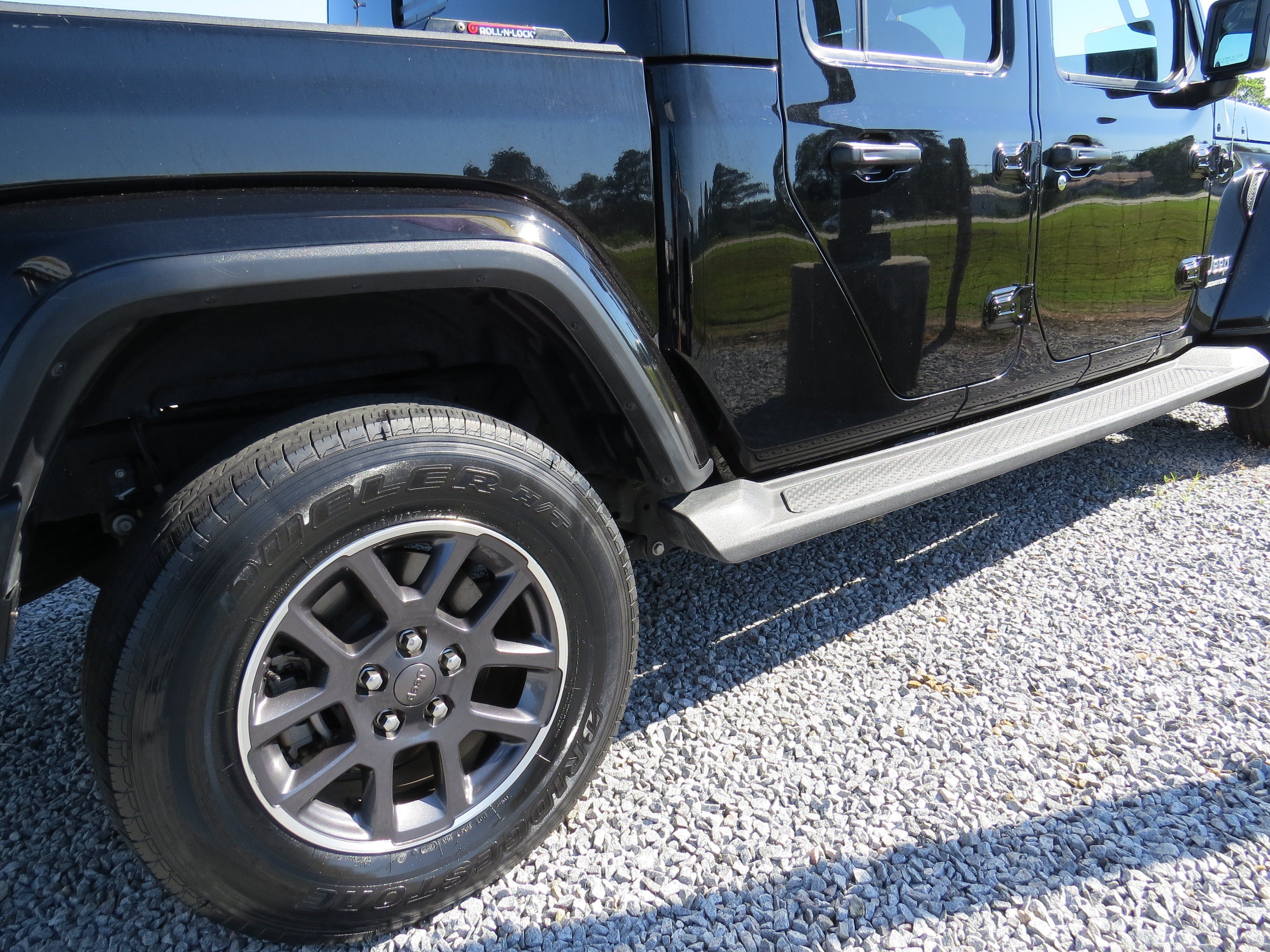 Used 2021 Black Clearcoat Jeep Overland image 12