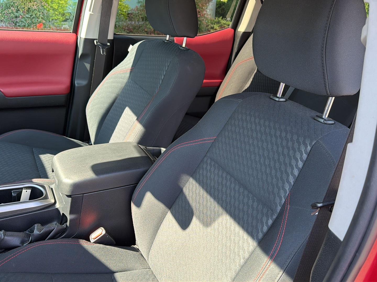 Used 2023 RED Toyota SR5 image 28