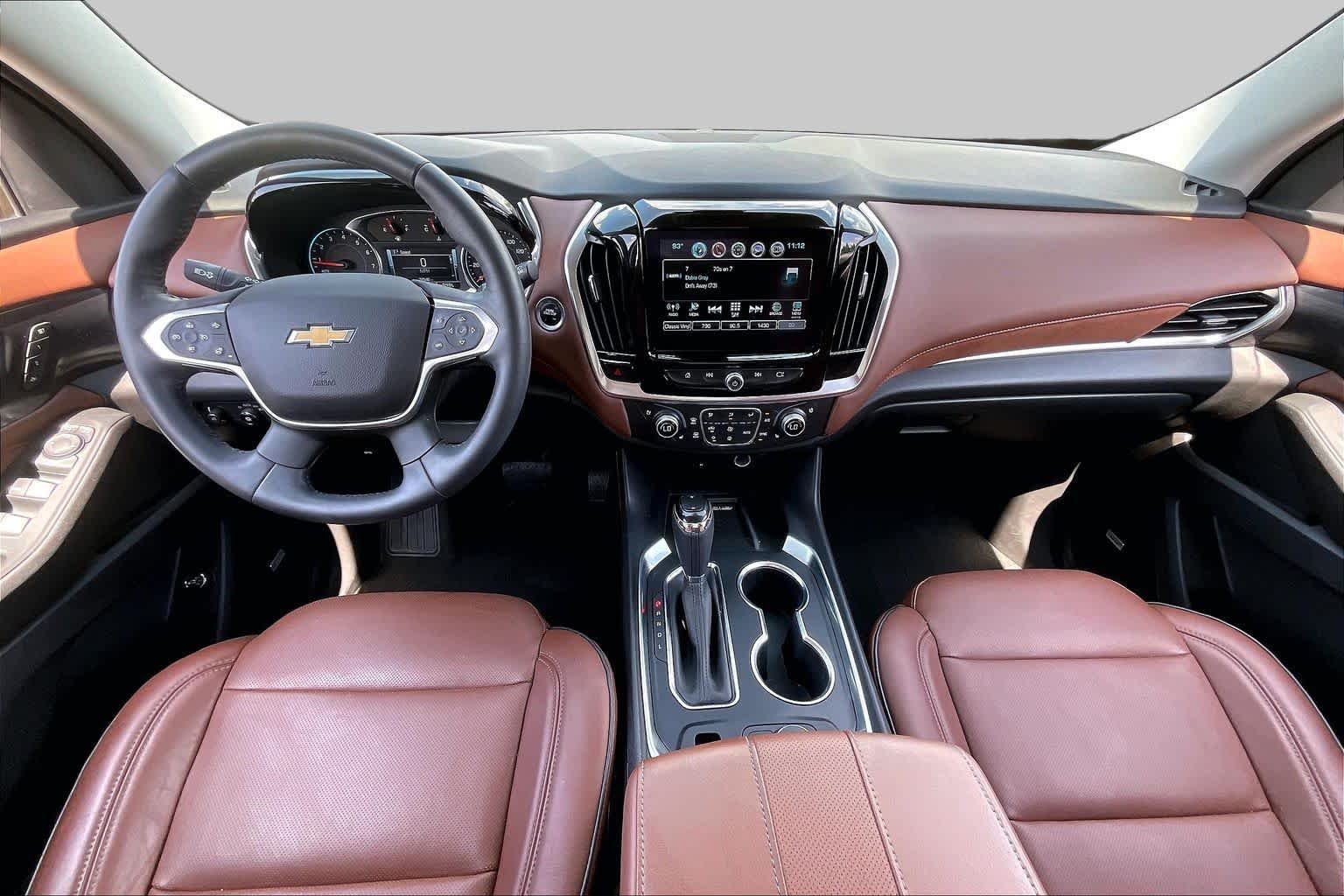 Used 2018 Mosaic Black Metallic Chevrolet High Country image 14