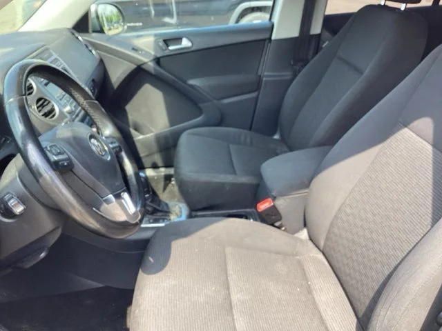 Used 2014 Silver Volkswagen S image 25