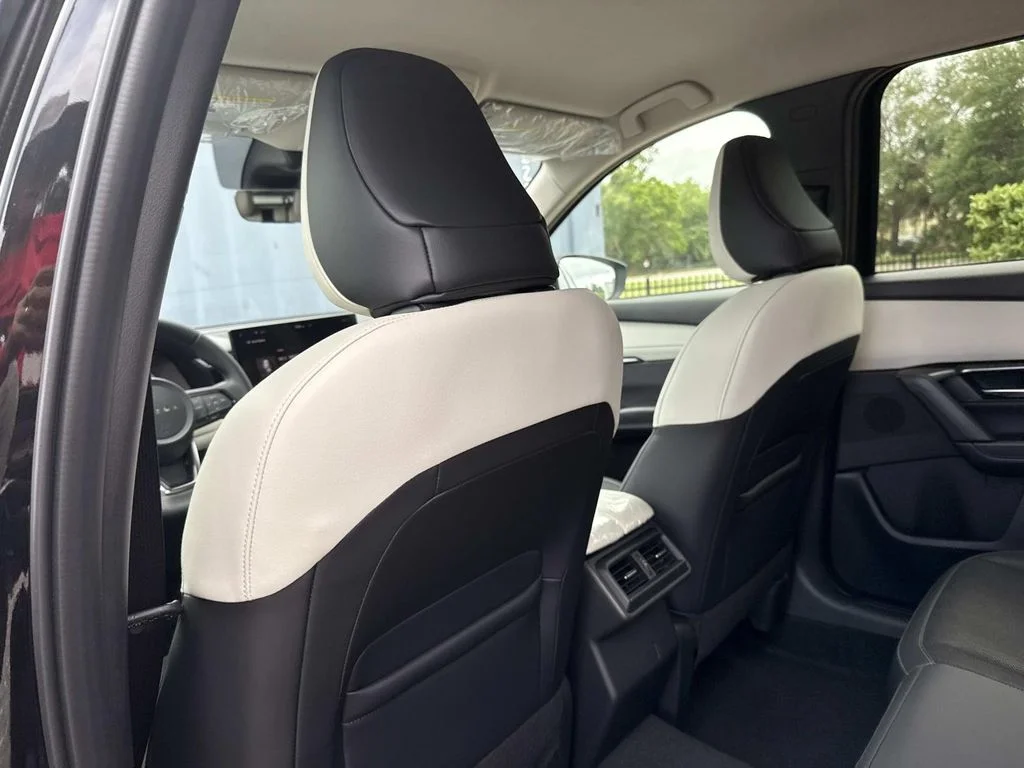 New 2026 Rhodium White Metallic Mazda 2.5 S Preferred AWD image 15