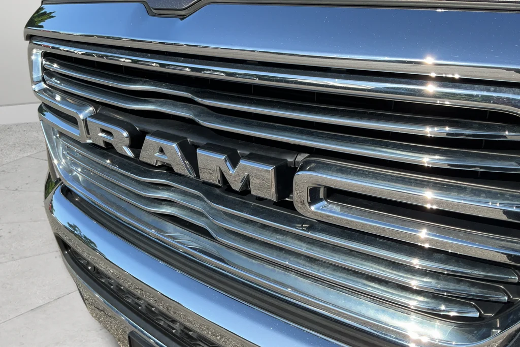 2022 RAM Ram 1500 Pickup Laramie - Photo 25