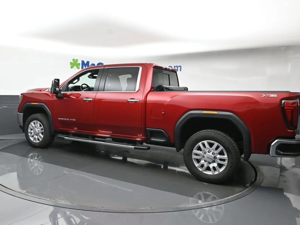 Used 2022 Red GMC SLT image 26