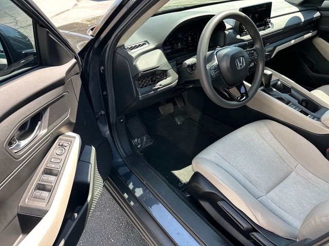 2025 Honda Accord LX - Photo 9