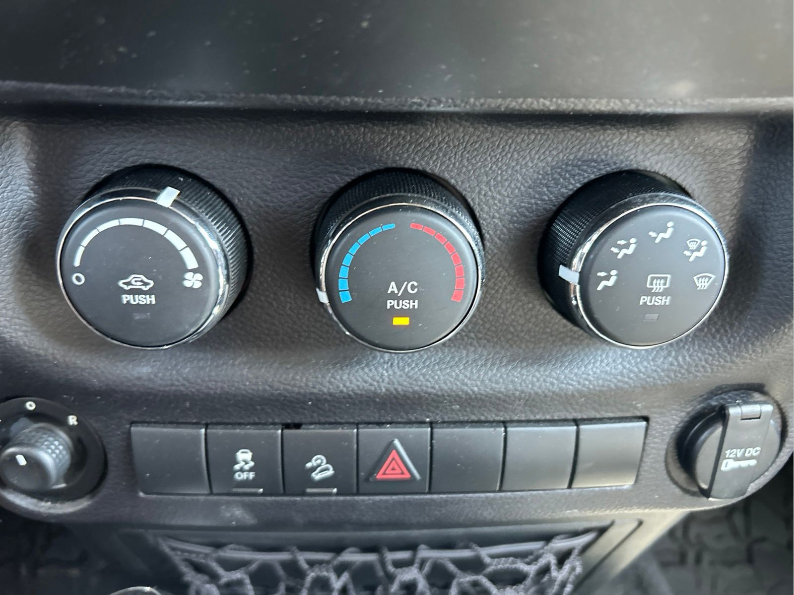 Used 2017 Black Jeep Unlimited Sport image 30