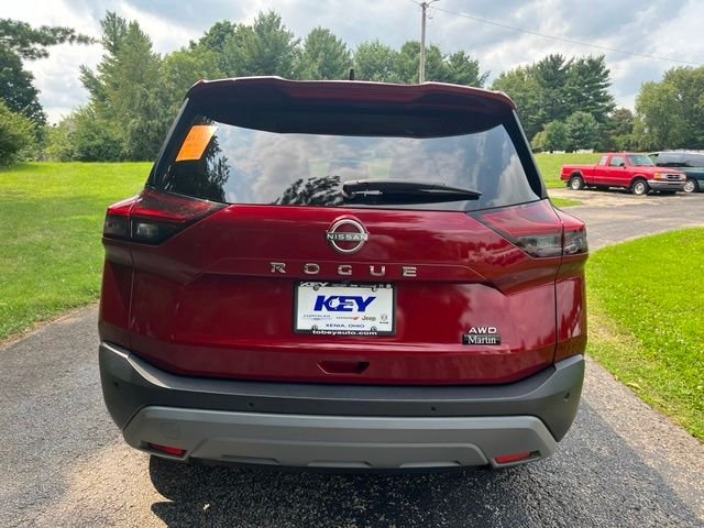 Used 2023 Scarlet Nissan S image 4