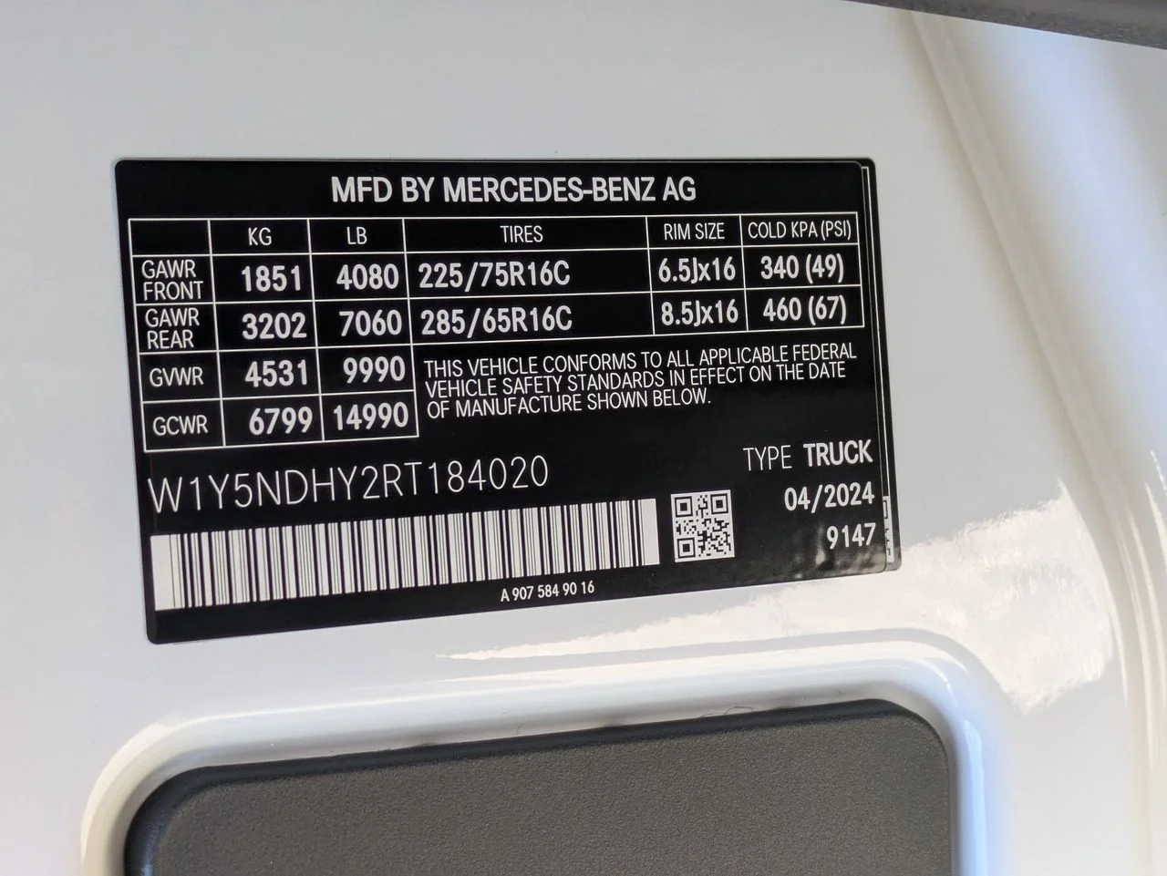 Used 2024 White Mercedes-Benz Cargo 170 WB Extended image 14