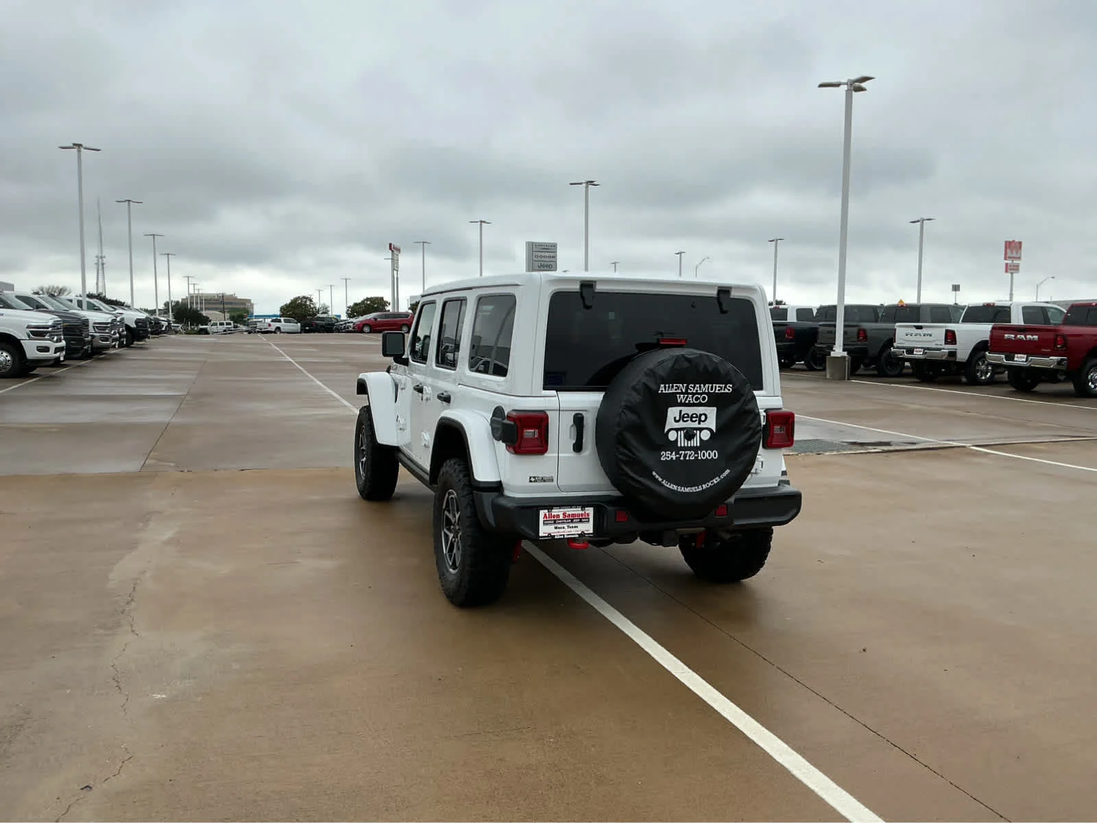 New 2026 Bright White Clearcoat Jeep Rubicon image 9