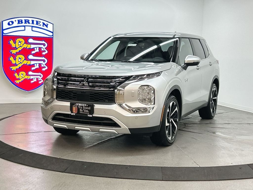 2025 Mitsubishi Outlander Plug-in Hybrid SE S-AWC's photo