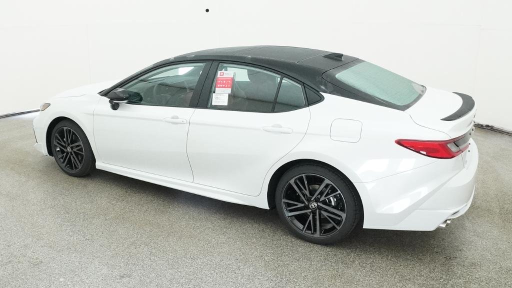New 2026 Wind Chill Pearl with Midnight Black Metallic roof Toyota XSE image 21