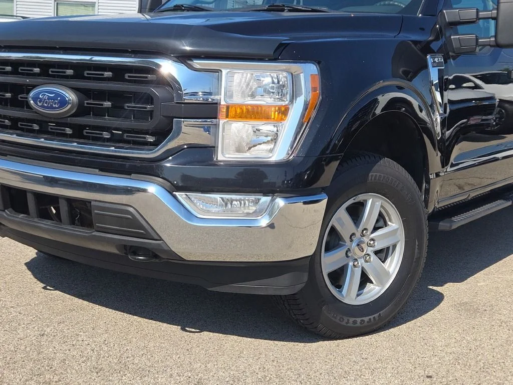 Used 2022 Black Ford XLT image 3