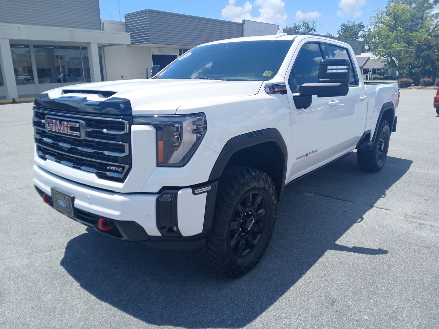 Used 2025 Summit White GMC AT4 image 1